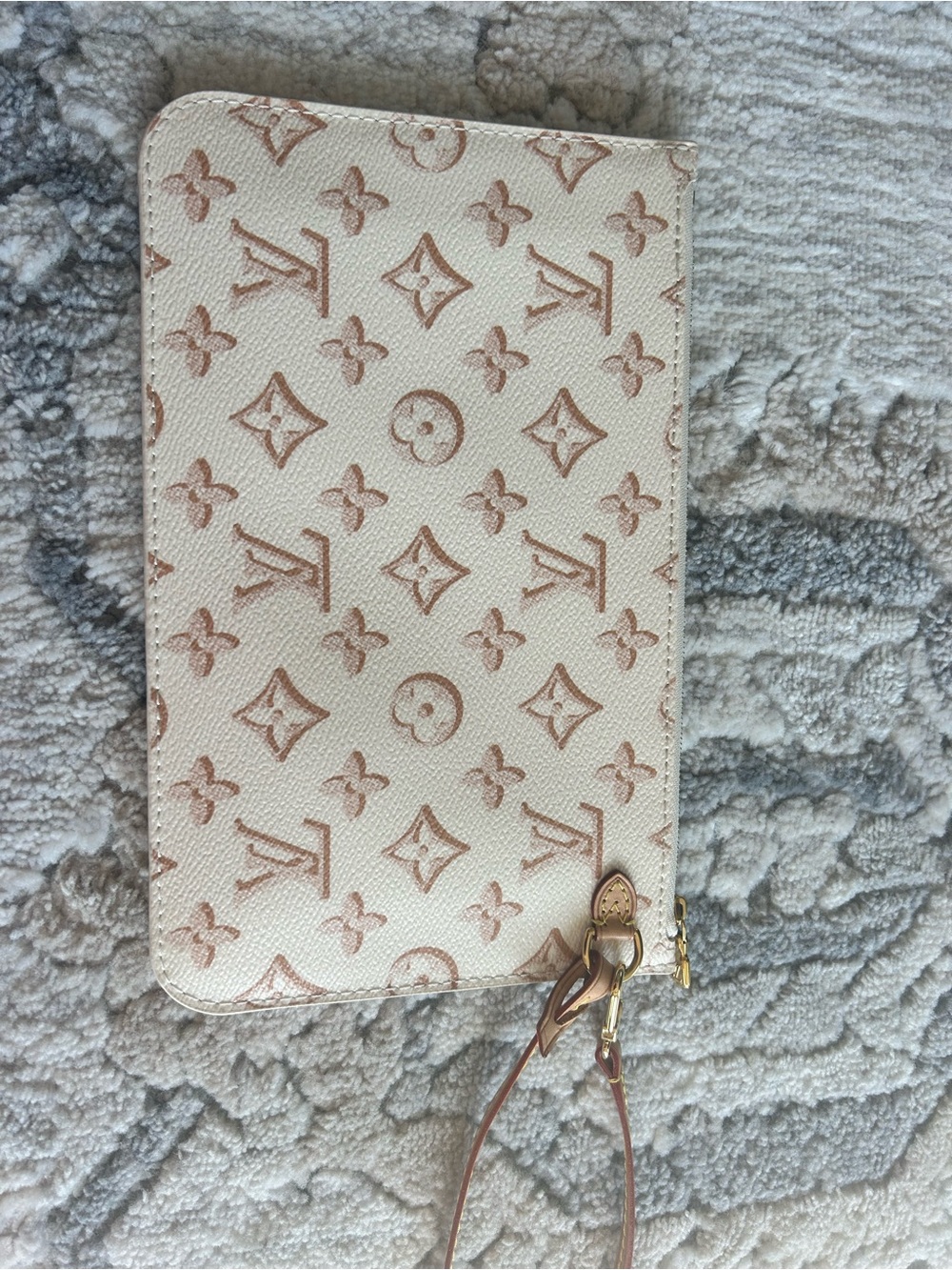 Louis Vuitton Cream & Tan Monogram Wristlet Clutch
